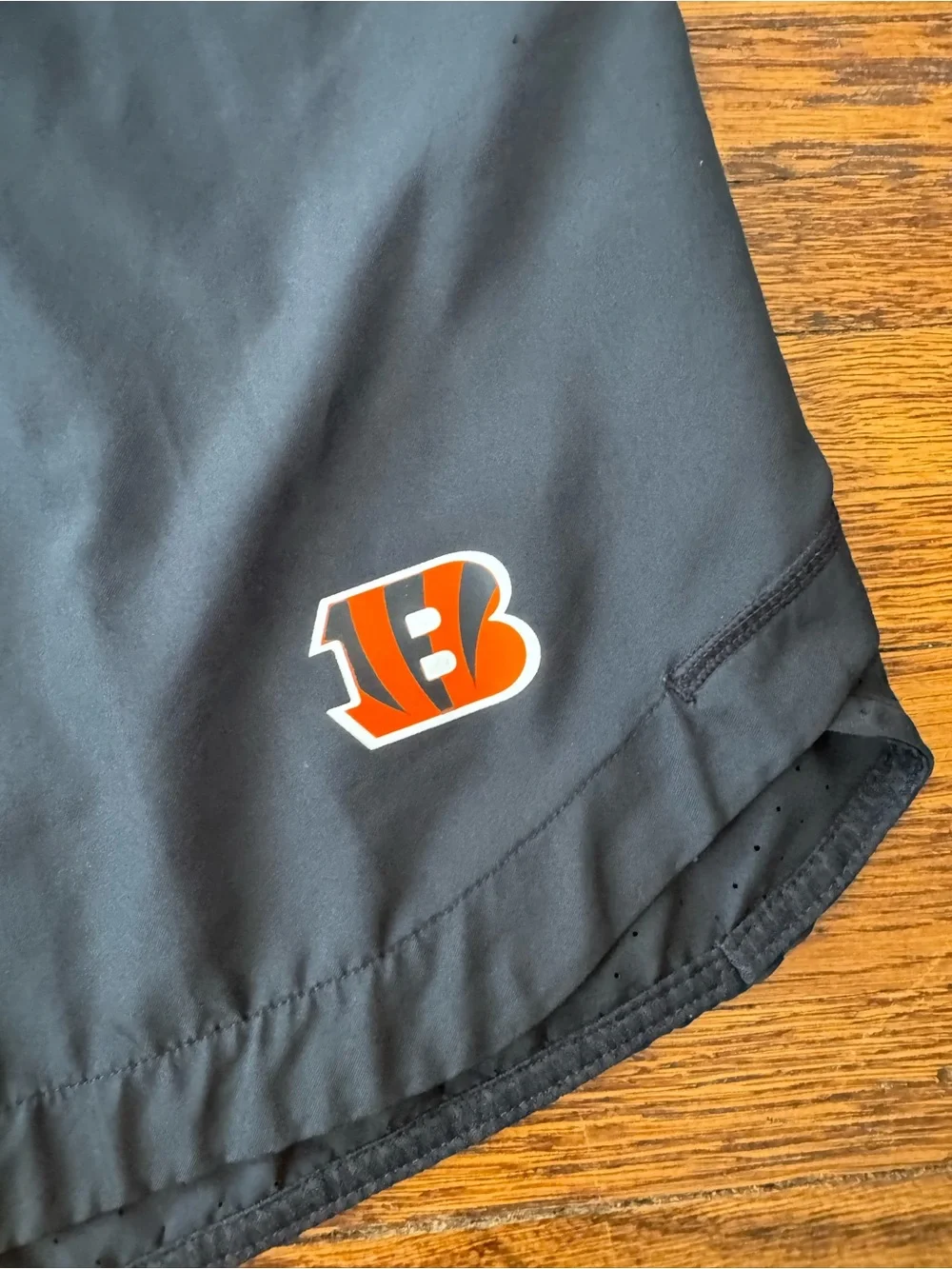 CINCINNATI BENGALS (NFL) NIKE Black and Orange Athletic DRI-FIT Shorts